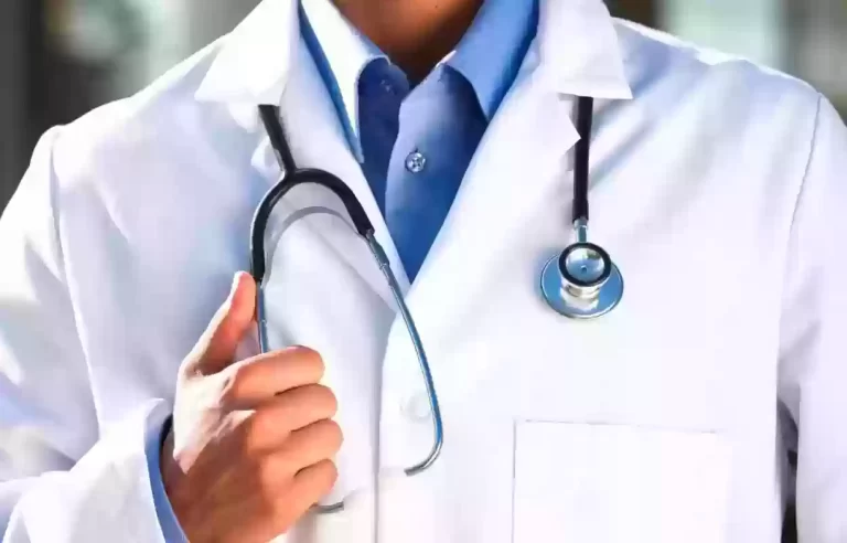 سلم رواتب الأطباء في السعودية